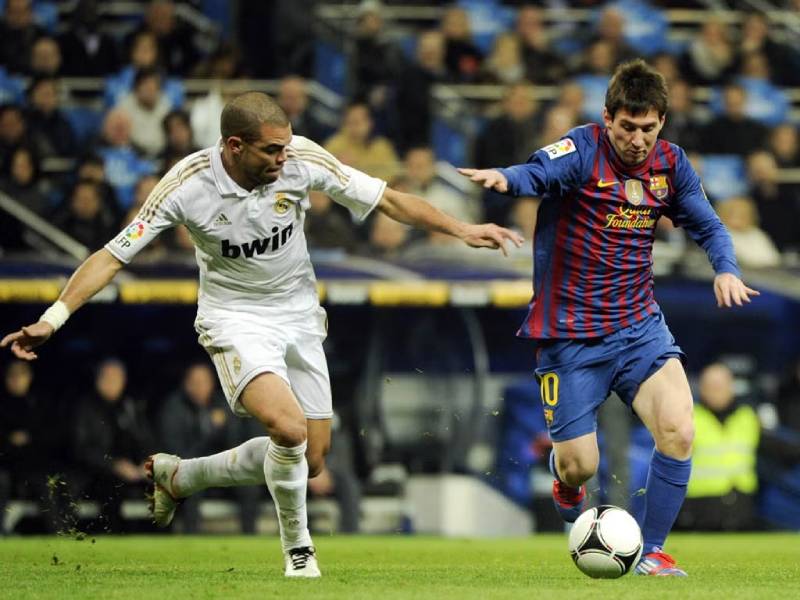 Phòng ngự đeo bám